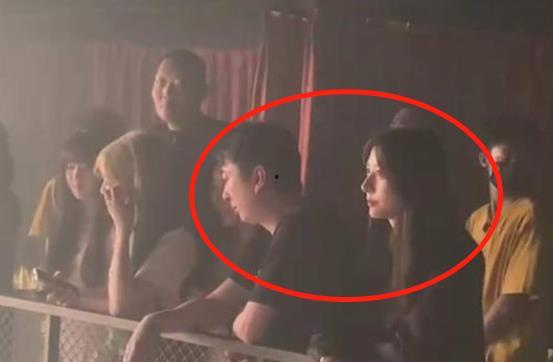 推特男网红吃瓜事件真相